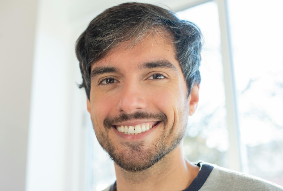 <em>Juan Luis Castro A.</em>